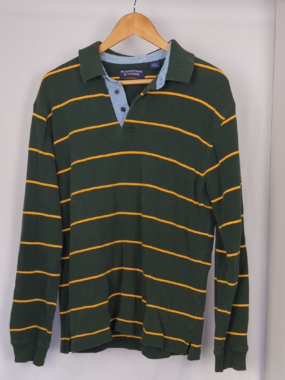 VINTAGE 90s Men's Green Rugby Polo Shirt With Yellow Varsity Stripes